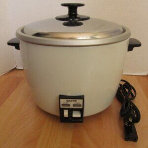 Sanyo 10 Cup Rice Cooker EC-23 XD